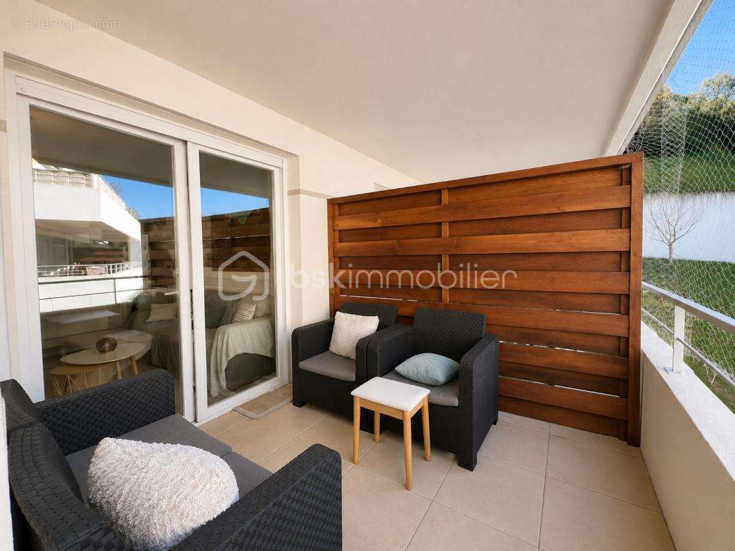 Appartement à AURIBEAU-SUR-SIAGNE