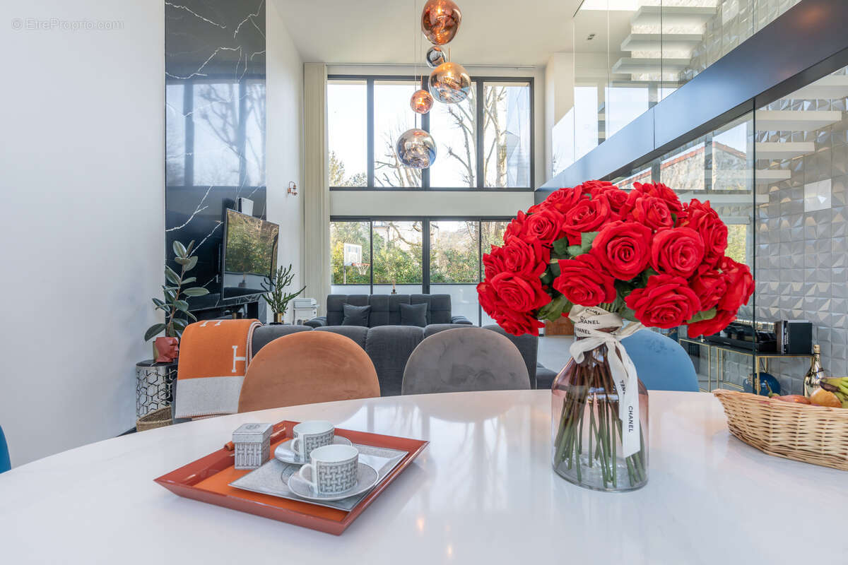 Maison à SAINT-MAUR-DES-FOSSES