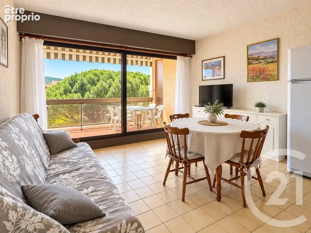 Appartement 3 pièces 42 m² à vendre à Bormes-Les-Mimosas (83230) - photo 2