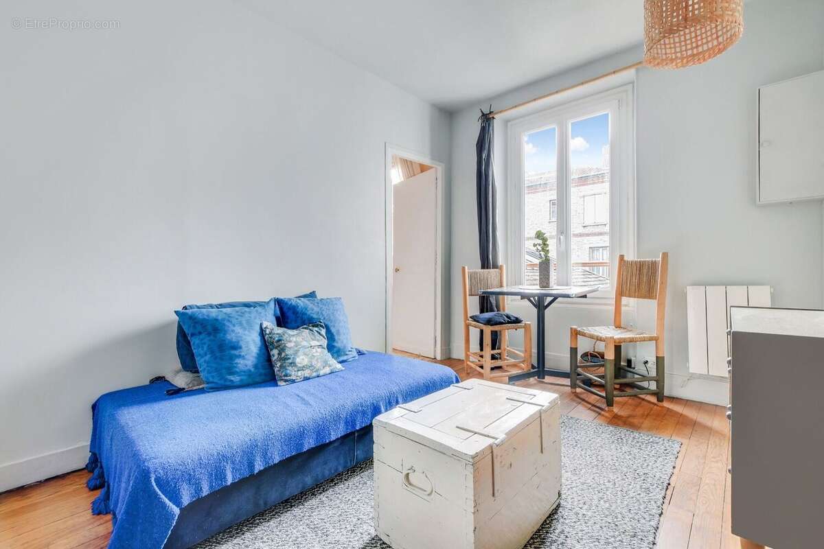 Appartement à PARIS-20E