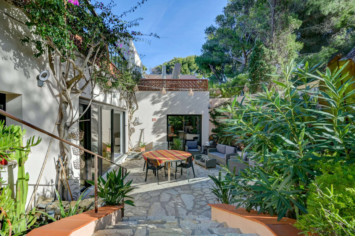 Appartement à SANARY-SUR-MER