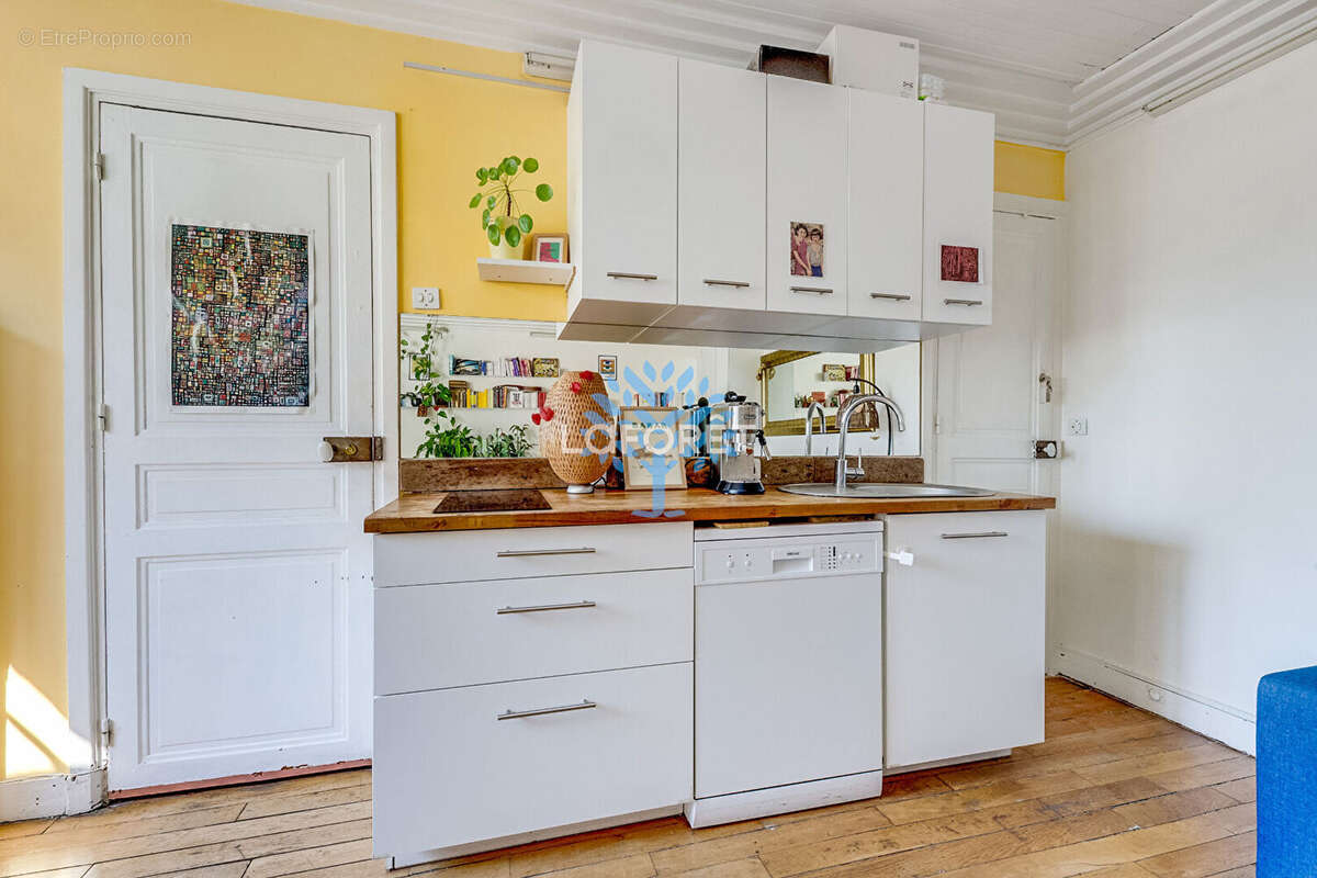 Appartement à PARIS-20E