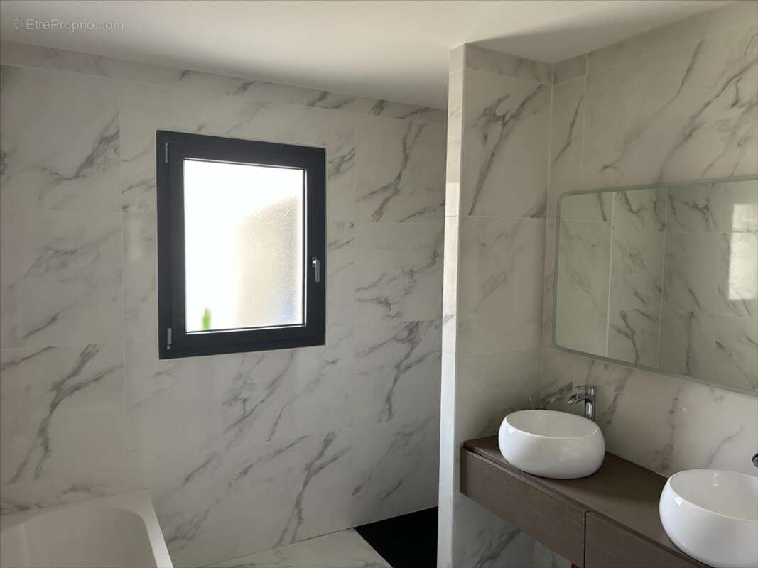 Maison à JAUNAY-CLAN