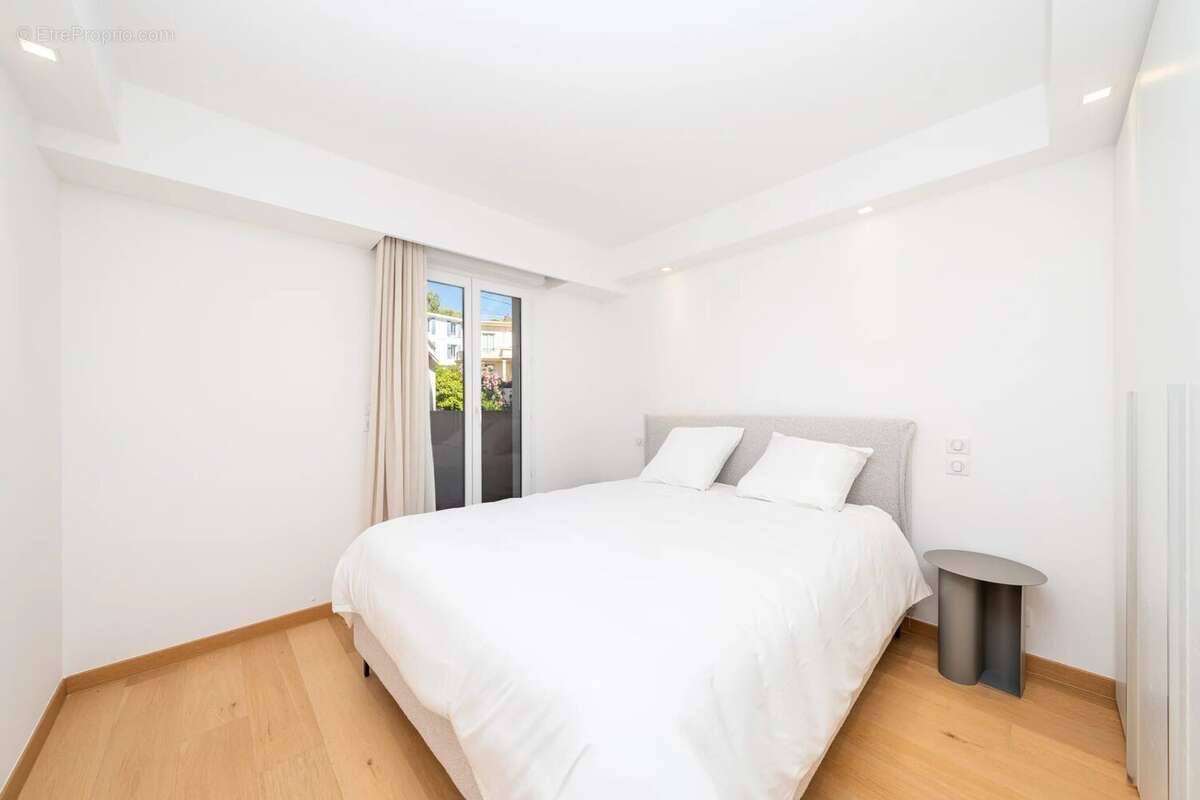 Superbe penthouse vue mer panoramique avec triple garage cannes centre - photo 21