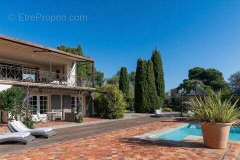 Maison à LA CADIERE-D'AZUR