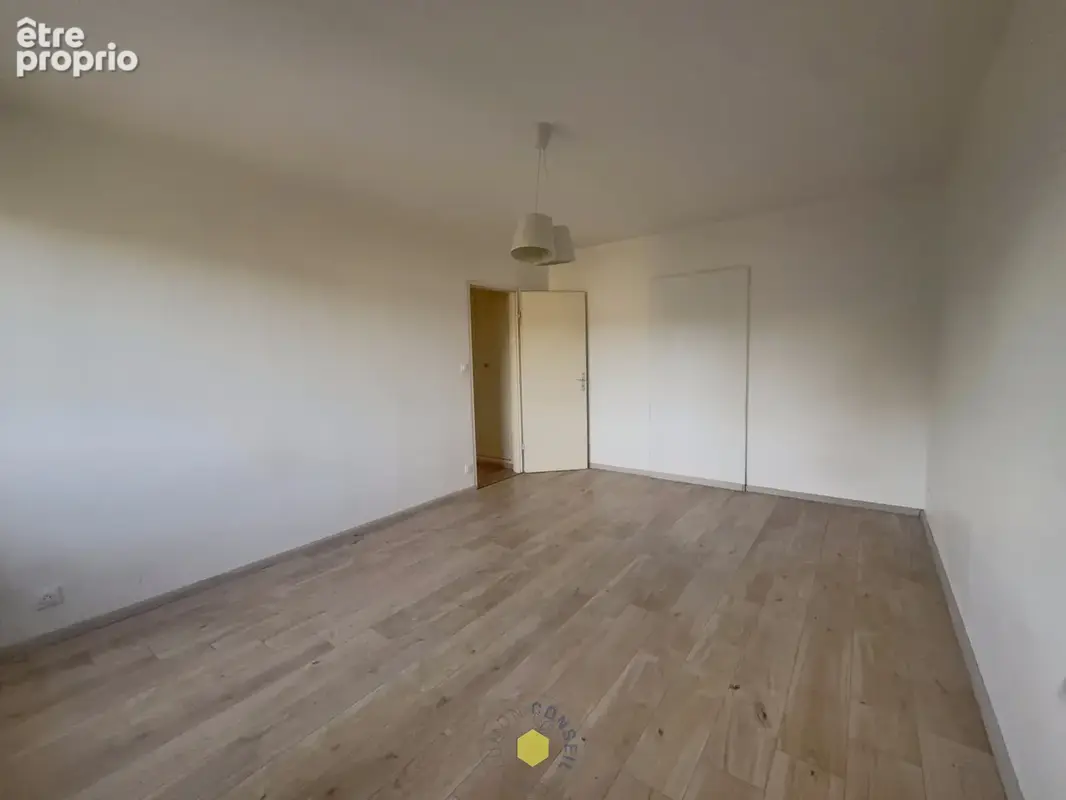 T4 Mulhouse 102 m2 - photo 6