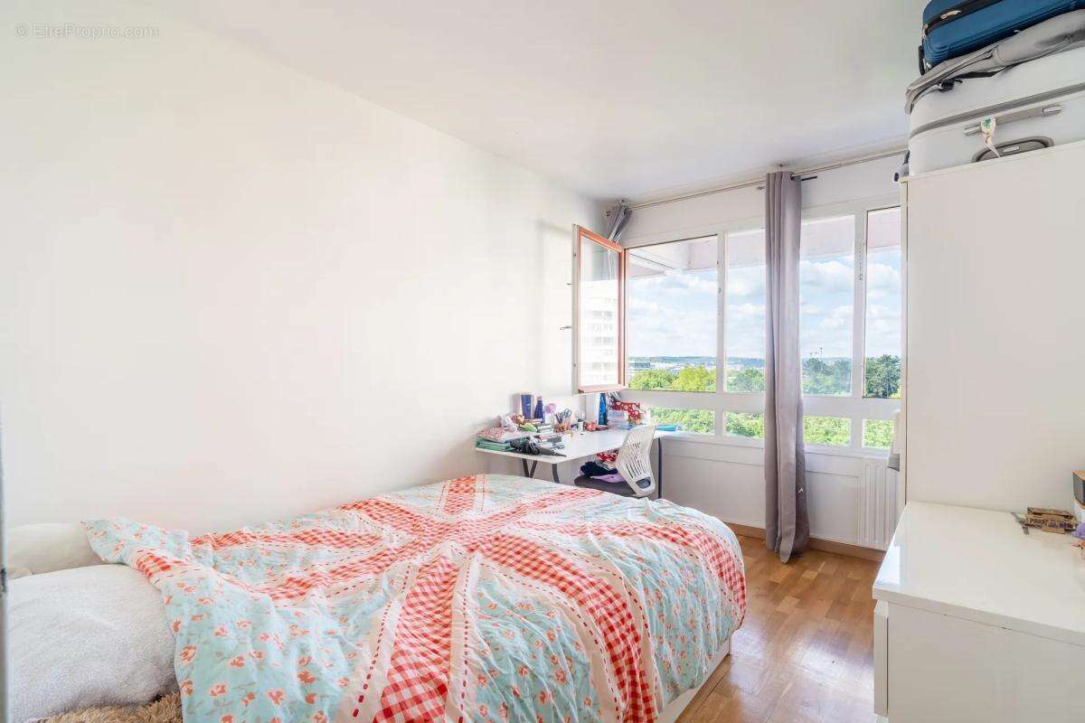 Appartement à NANTERRE