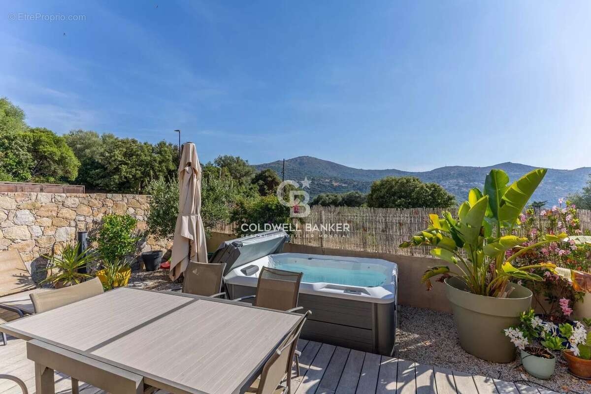 Aregno - Beau T3 vue montagne - Terrasse & jardin - photo 3