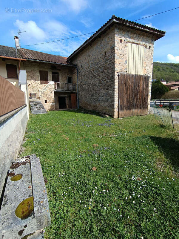 Maison à SAINT-MARTIN-DU-MONT