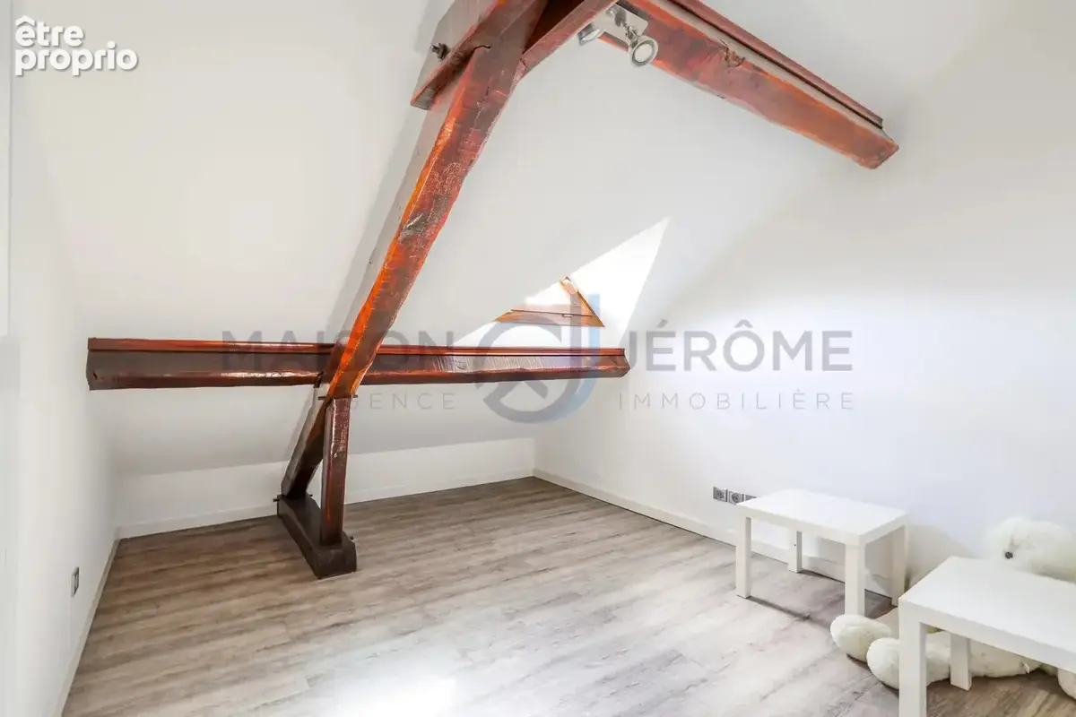Sucy-en-brie – maison rénovée – 191,5 m² habitables – 5 chambres – séjour cathédrale – terrain de 1 021 m² - photo 14
