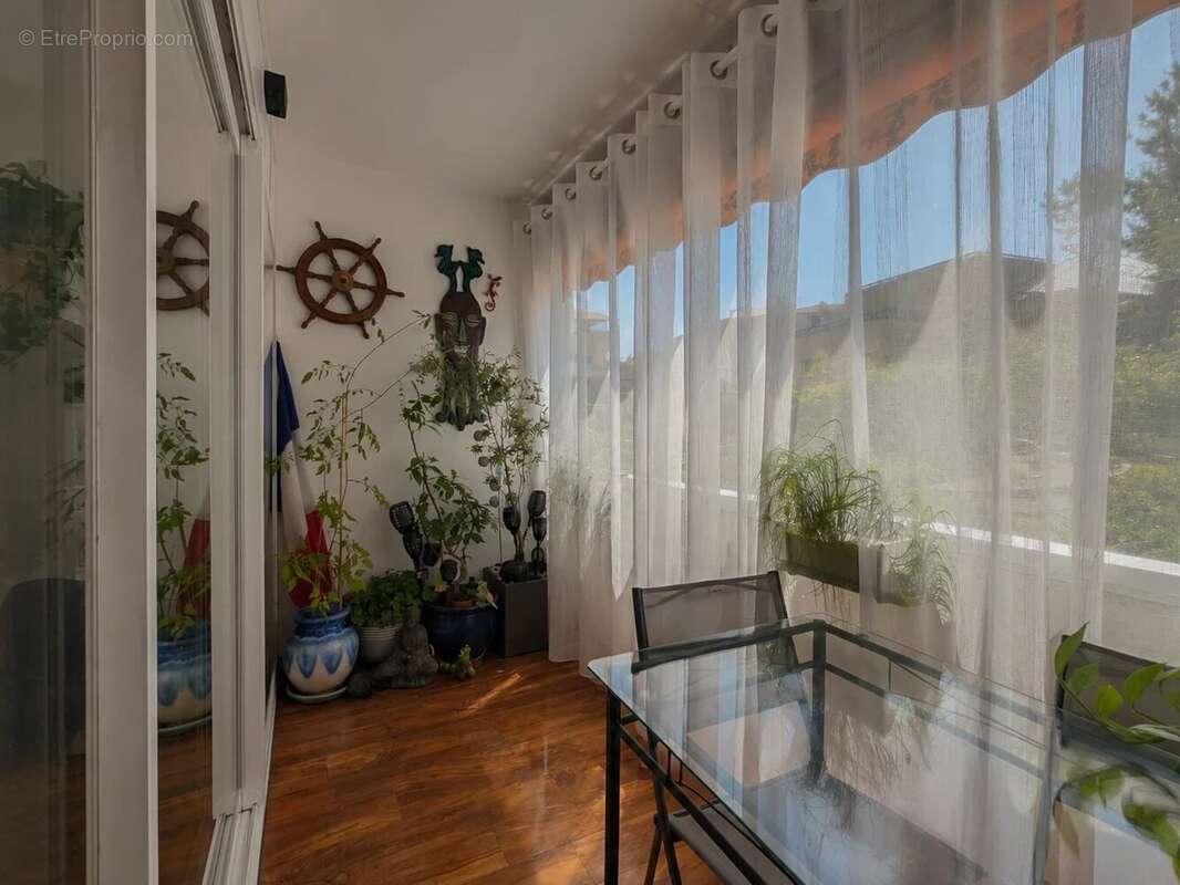 Appartement à FREJUS