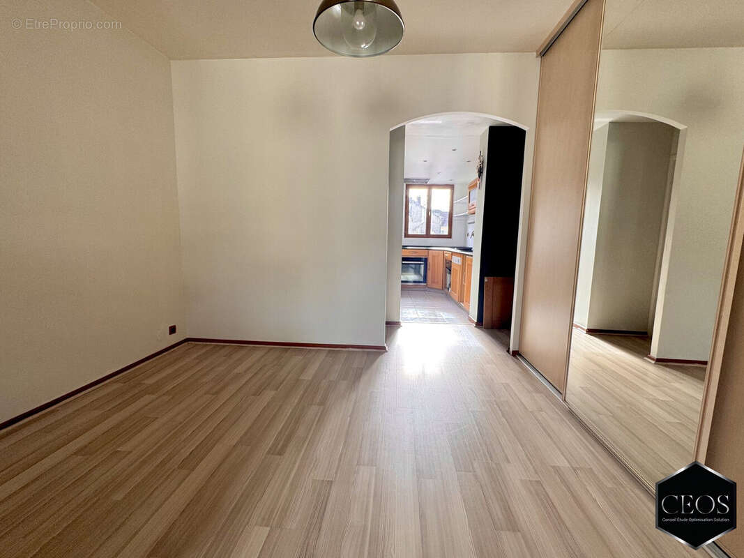 Maison à COUILLY-PONT-AUX-DAMES