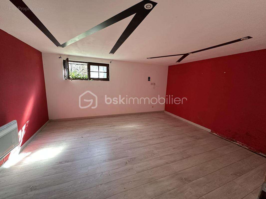 Maison à NEUVILLE-DE-POITOU