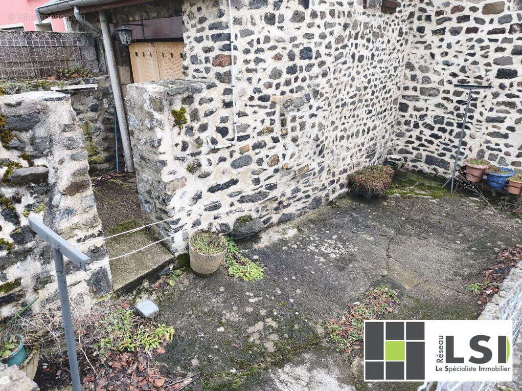 Maison à LE MONASTIER-SUR-GAZEILLE