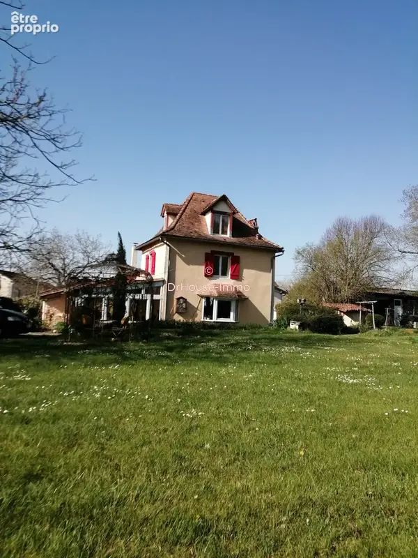 Maison 9 pièces 240 m² à vendre à Riberac (24600) - photo 12