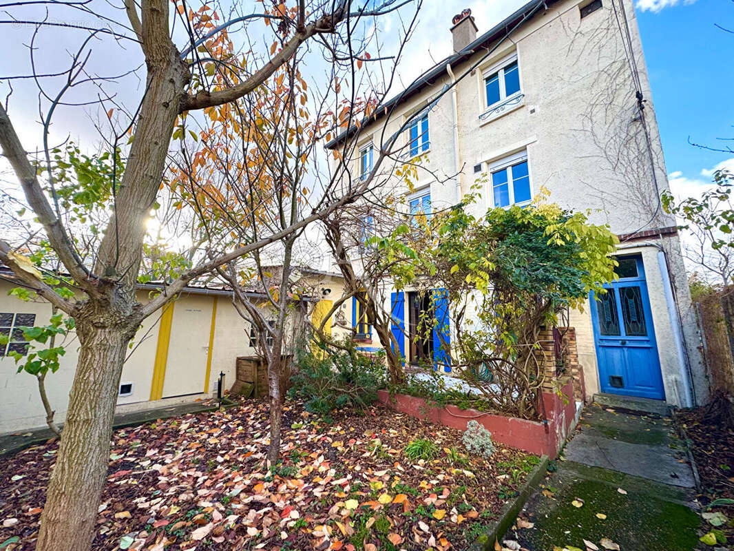 Appartement à FONTENAY-SOUS-BOIS