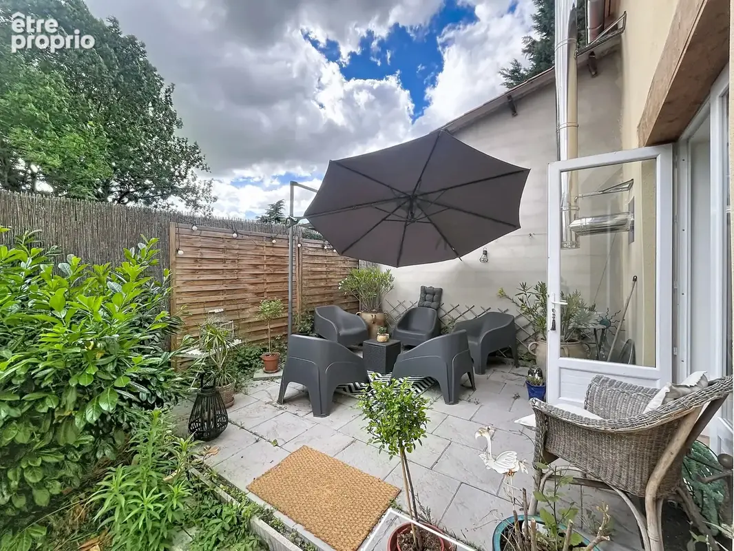 ISSOIRE, ensemble immobilier en pierres sur terrain de 1.444m2 - photo 3