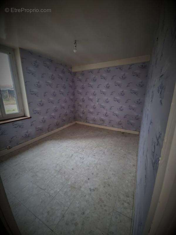 Maison à LES BORDES