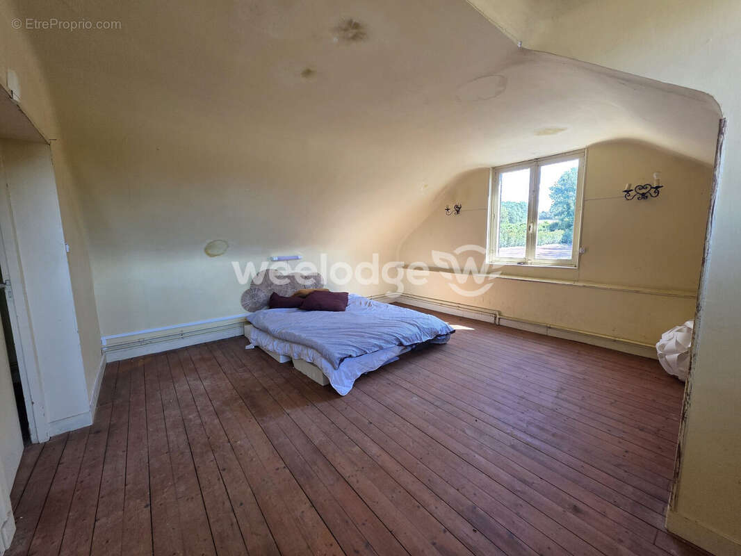 Maison 400 m² à Saint-Prest  - photo 7
