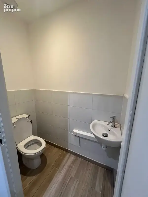 Local commercial à vendre à Vidauban - Réf. V2032 - photo 3