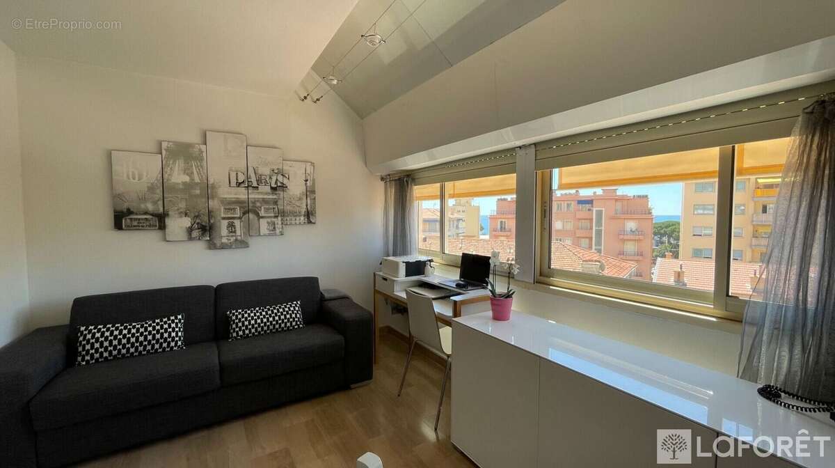 Appartement à ROQUEBRUNE-CAP-MARTIN
