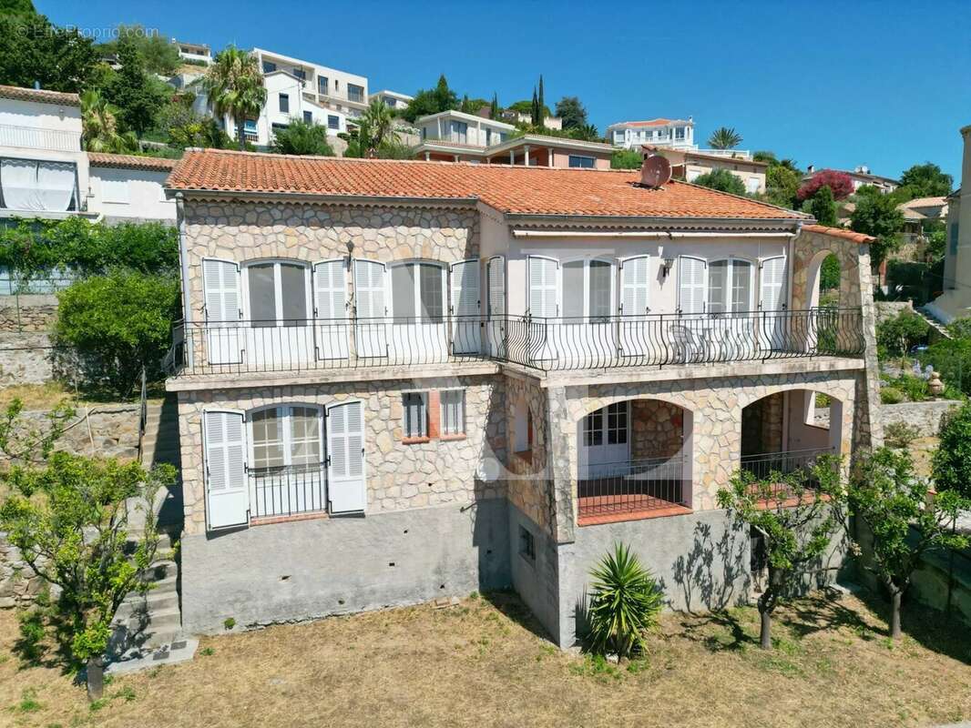 Maison à VALLAURIS