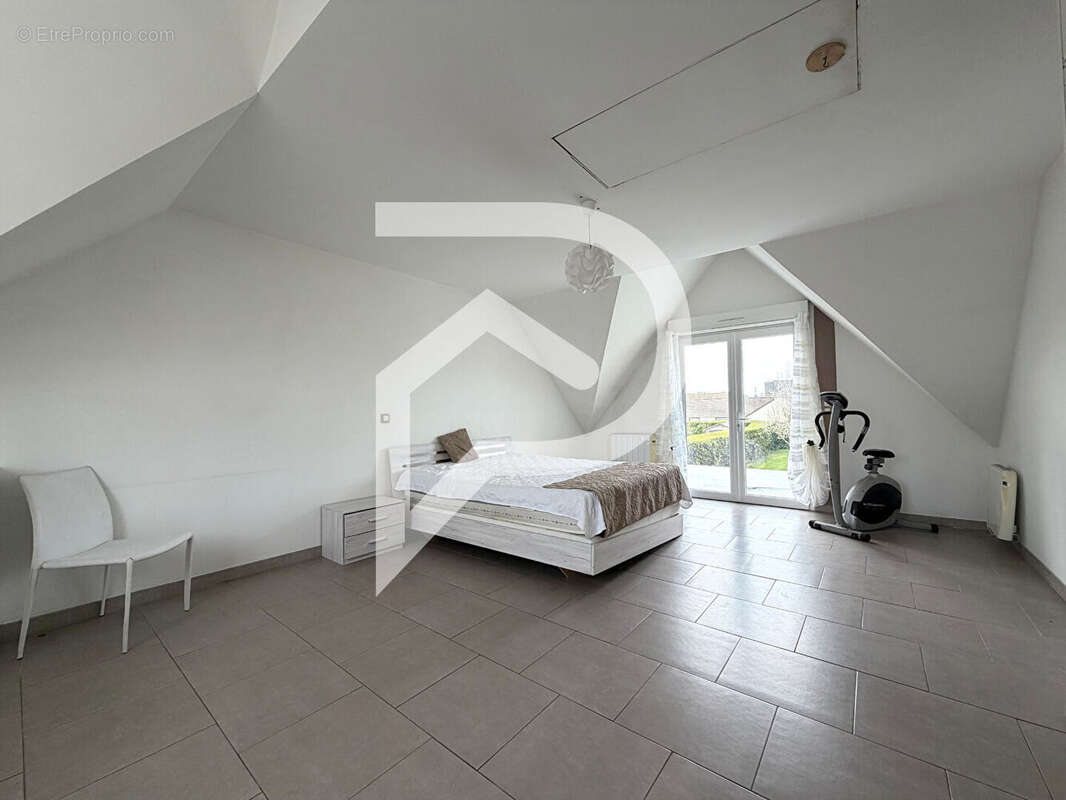 Maison Allonne 8 pièce(s) 142 m2 - photo 5