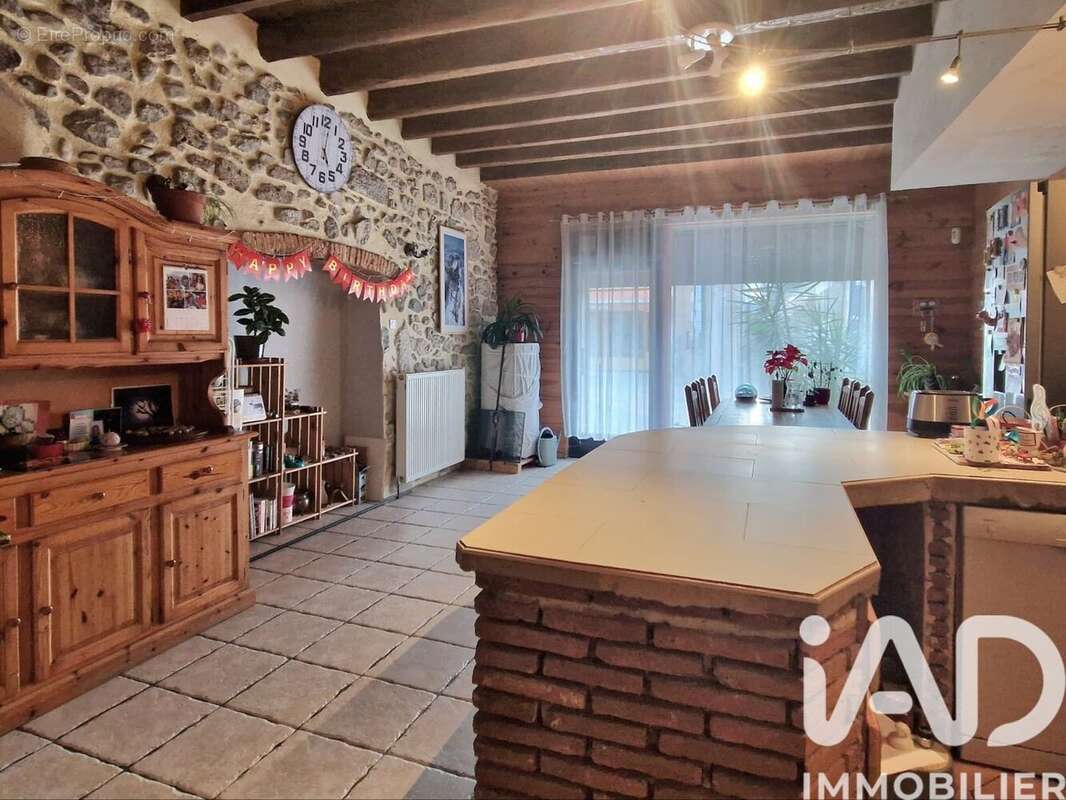 Photo 4 - Maison à ENTRE-DEUX-GUIERS