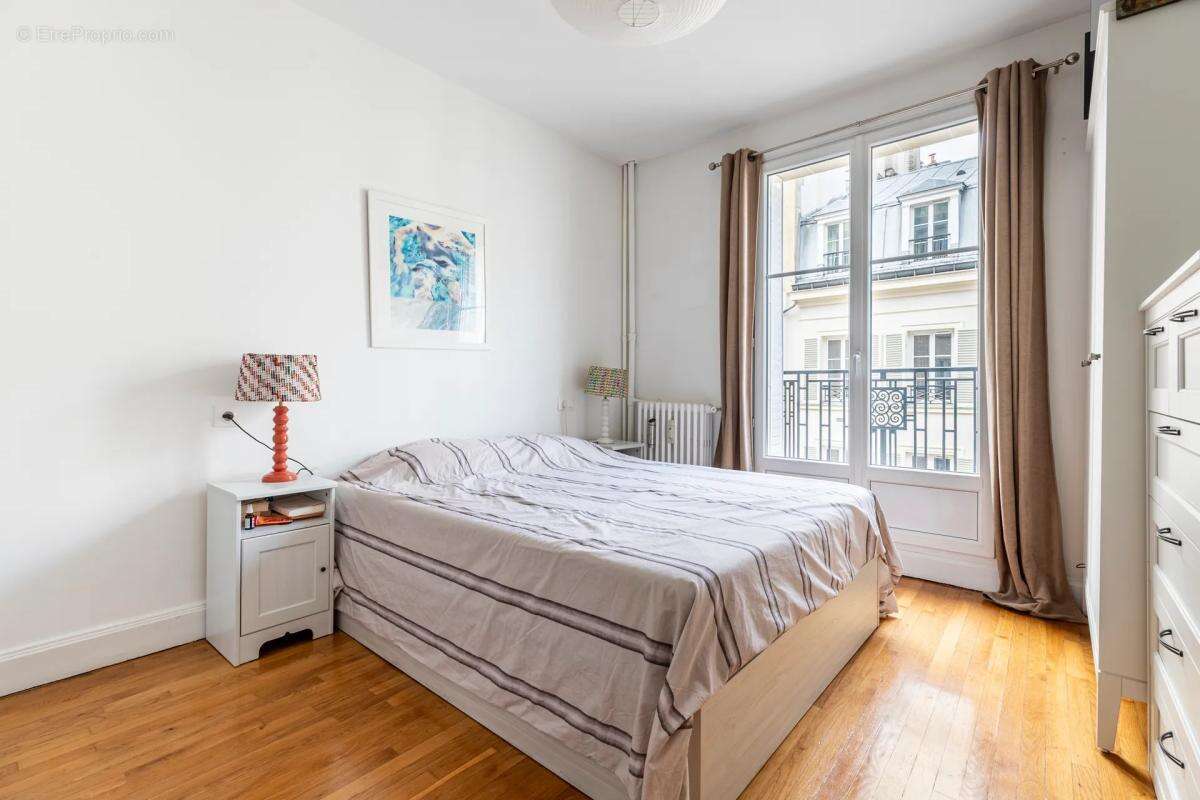 Appartement de 2 pièces de 55 m² à Paris Batignolles - photo 5