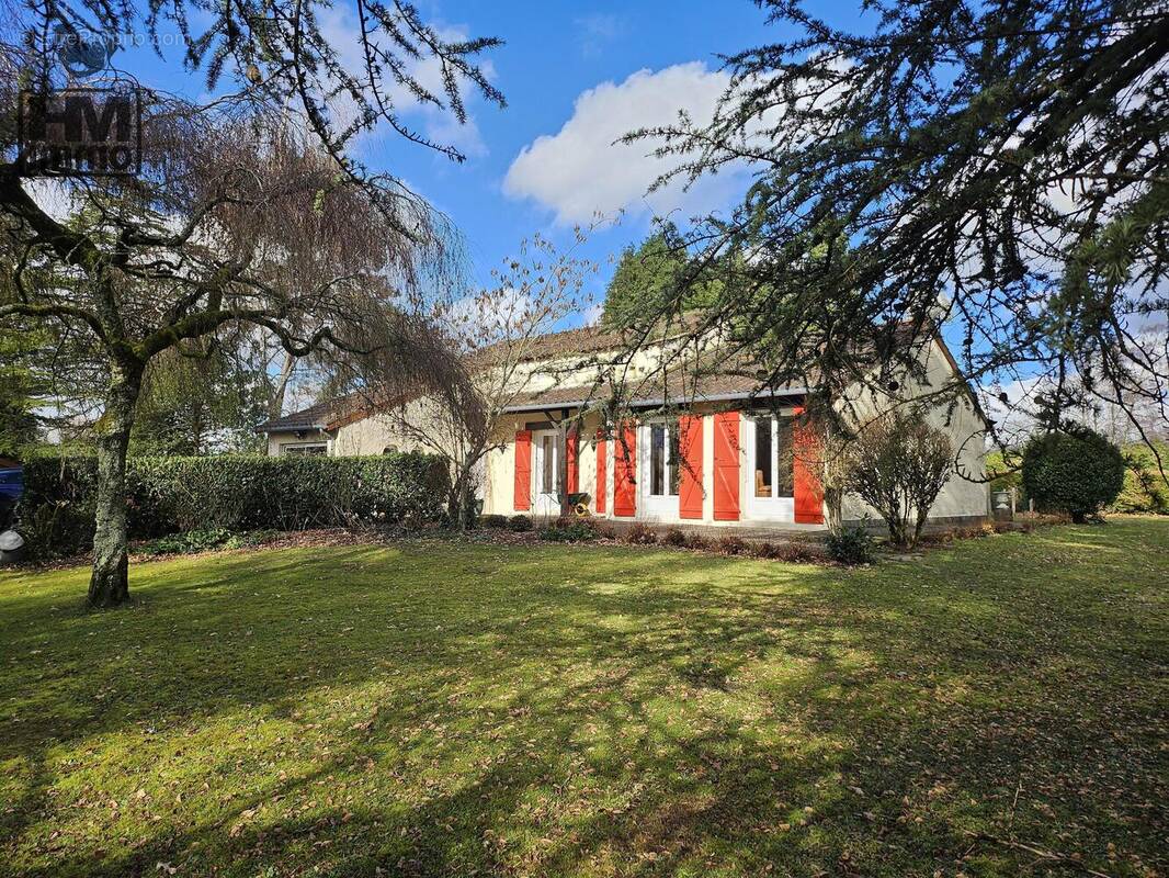 n°1 - Maison à CHATEAU-CHERVIX