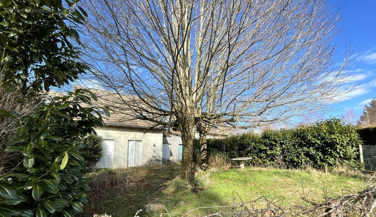 Maison à TARNAC