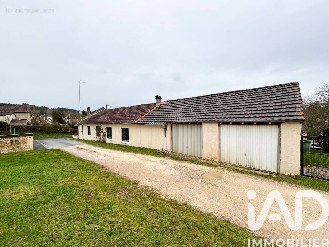 Photo 1 - Maison à VILLAMBLARD