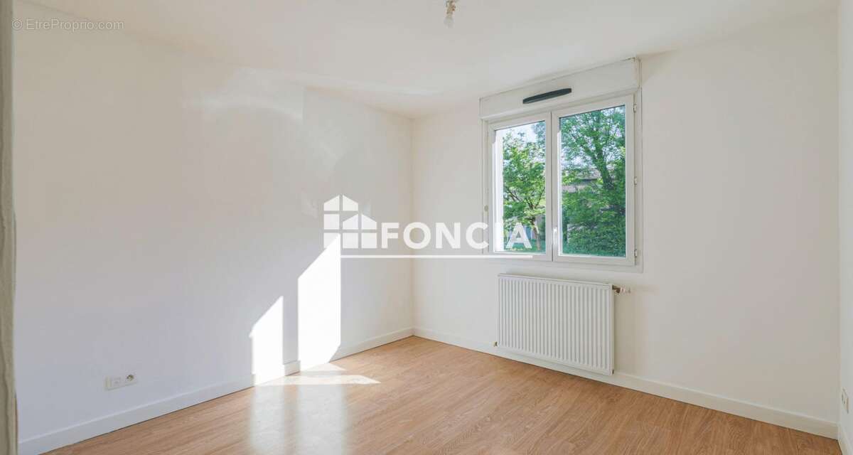 Appartement à GIERES