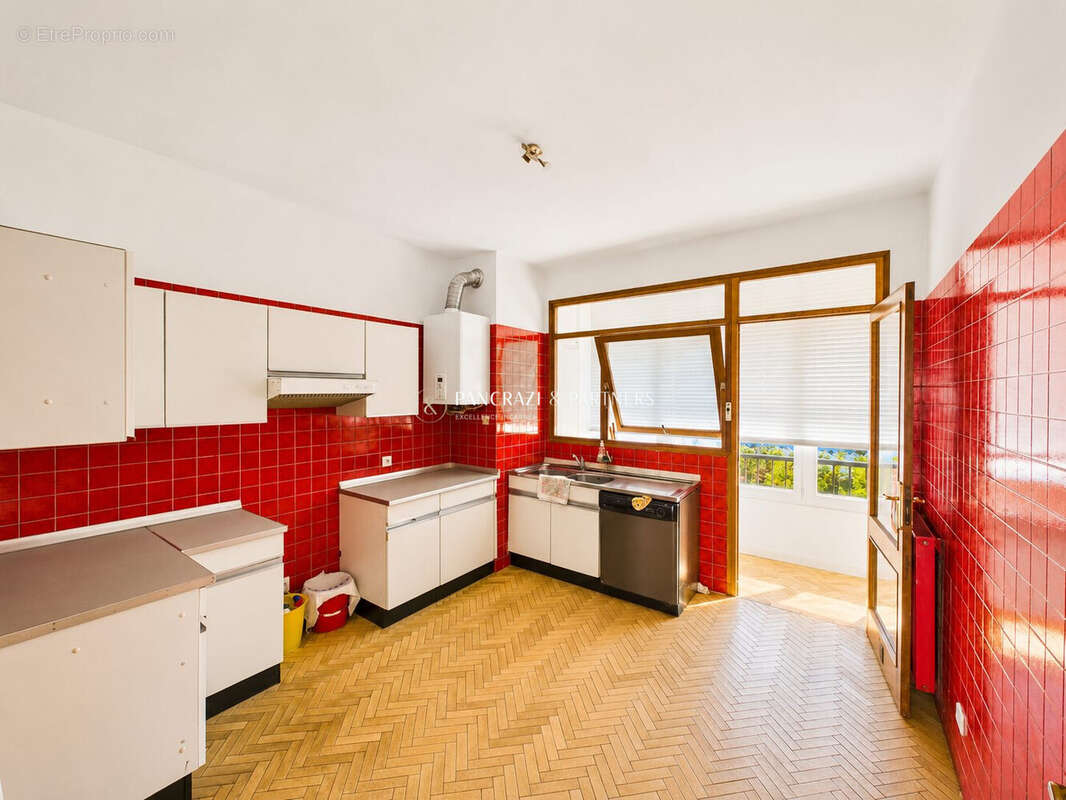 Appartement 110 m² à Ajaccio  - photo 4