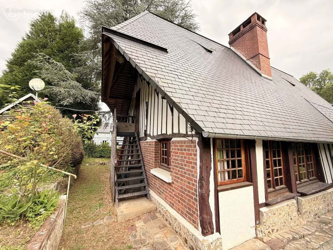 Maison à CANY-BARVILLE