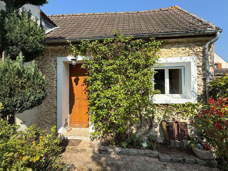 Maison à GRISY-LES-PLATRES