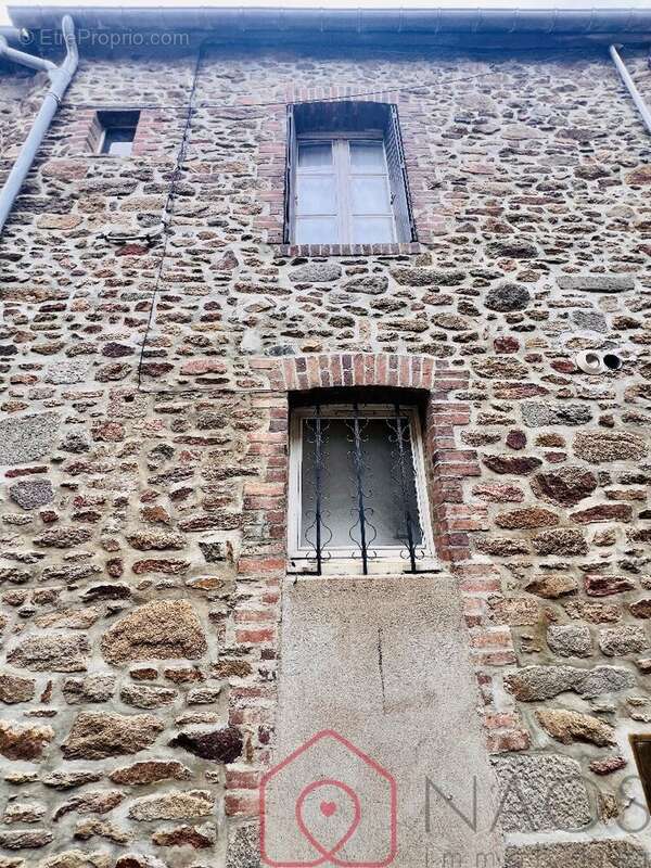 Maison à CHATEAUNEUF-D&#039;ILLE-ET-VILAINE