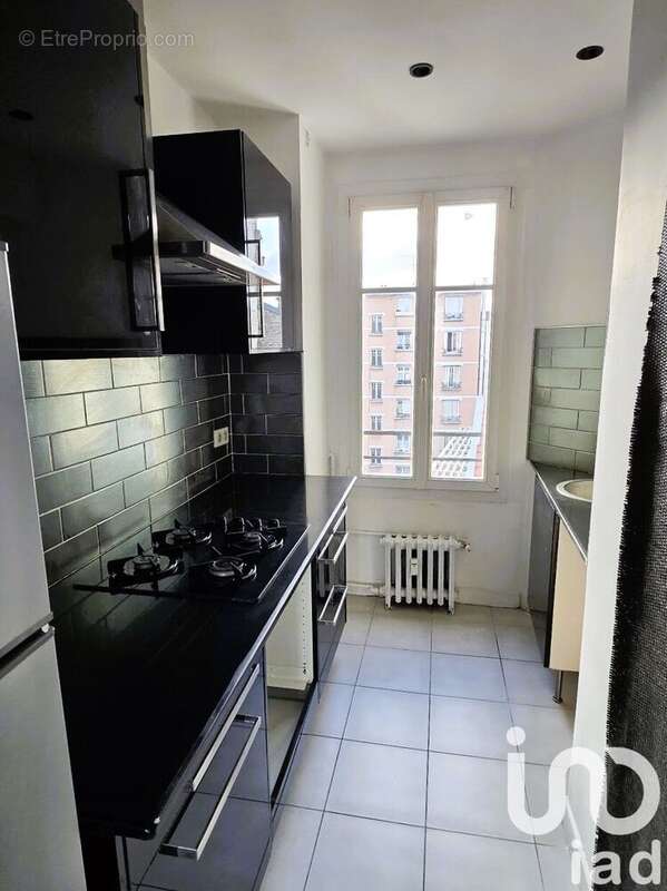 Photo 3 - Appartement à GENNEVILLIERS