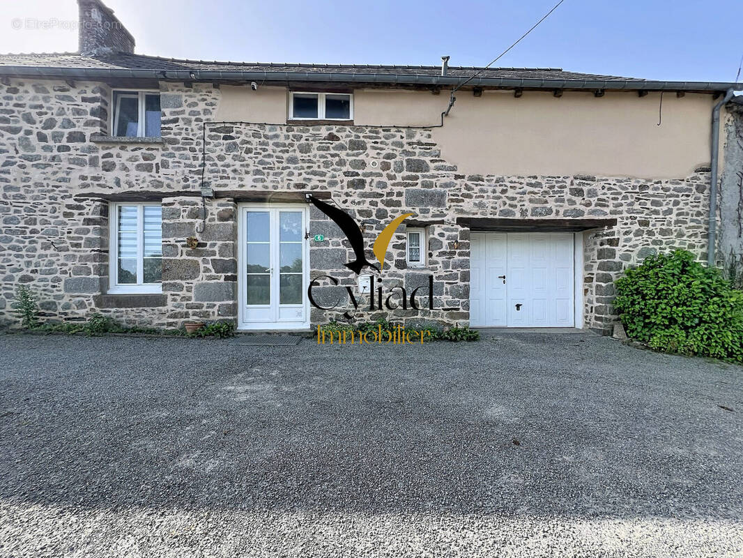 Maison à MONT-DOL