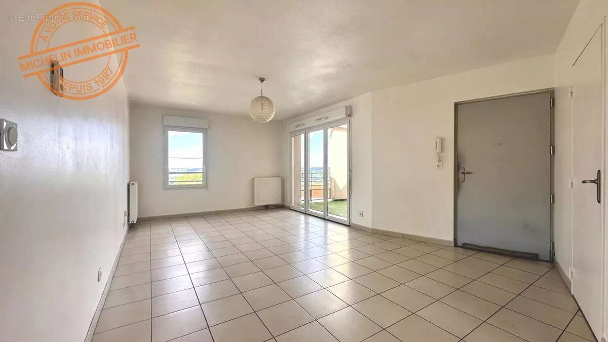 Appartement à ANSE
