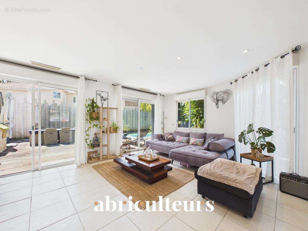 Belle Maison  avec Piscine à vendre au CAPBRETON (40130) - photo 8