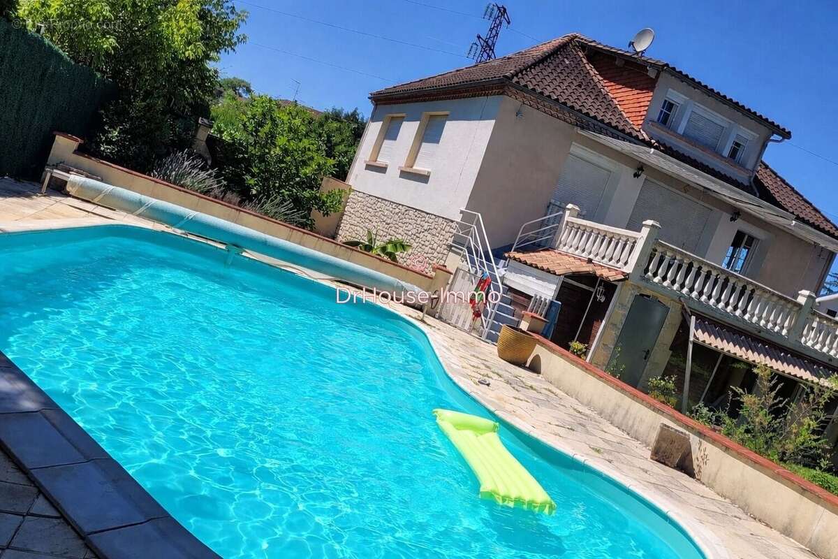 Maison à COULOUNIEIX-CHAMIERS