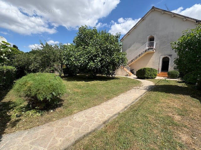 Appartement à ROZAY-EN-BRIE