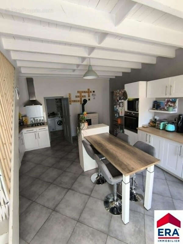 Maison à LES AVENIERES