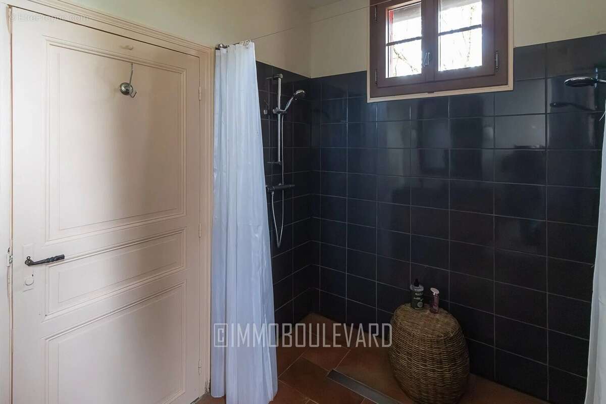 Maison à SAINT-MAURICE-PRES-PIONSAT