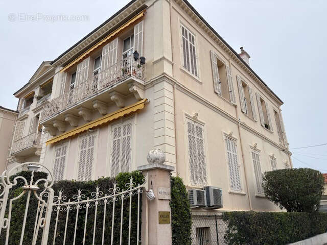 Appartement à CANNES