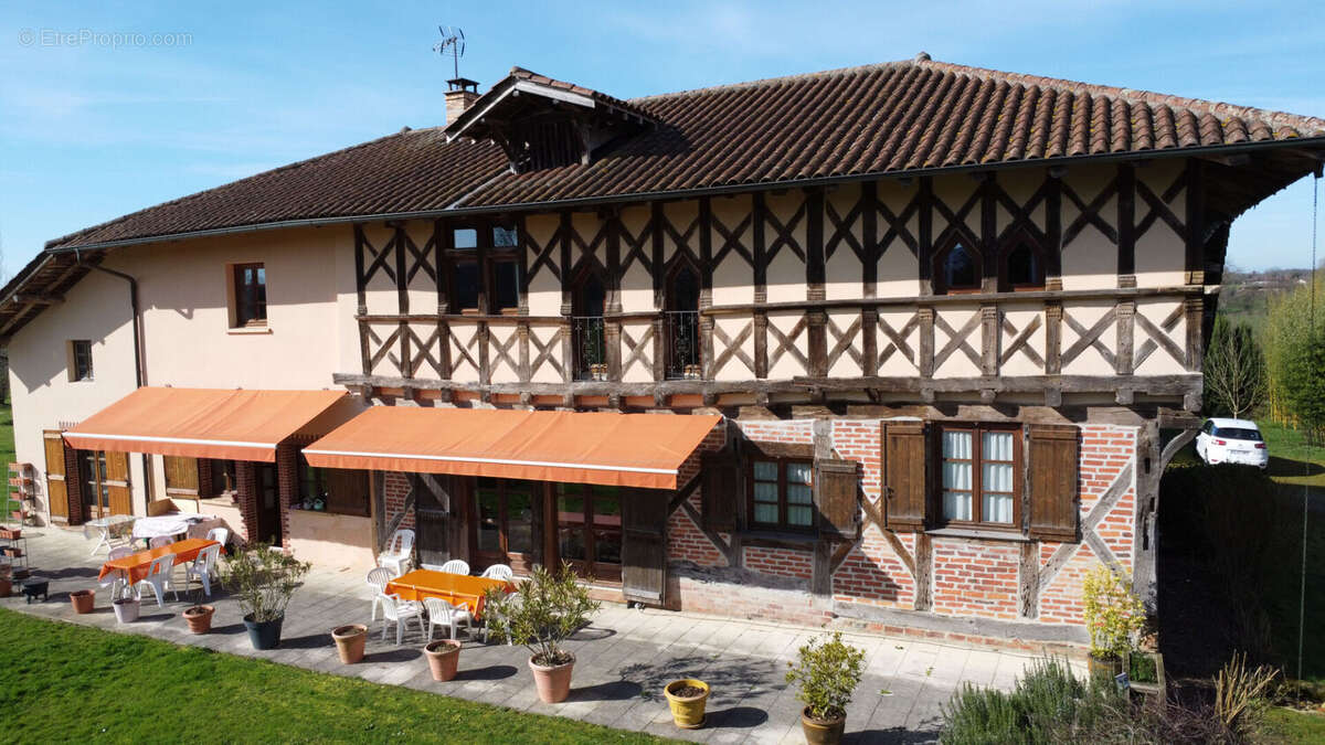 Maison à SAINT-ETIENNE-DU-BOIS