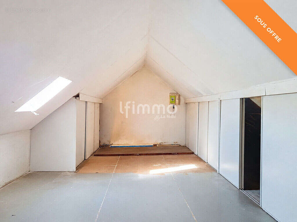 Longère en pierre, 3 pièces de 60 m² à Cast 29150 - photo 17