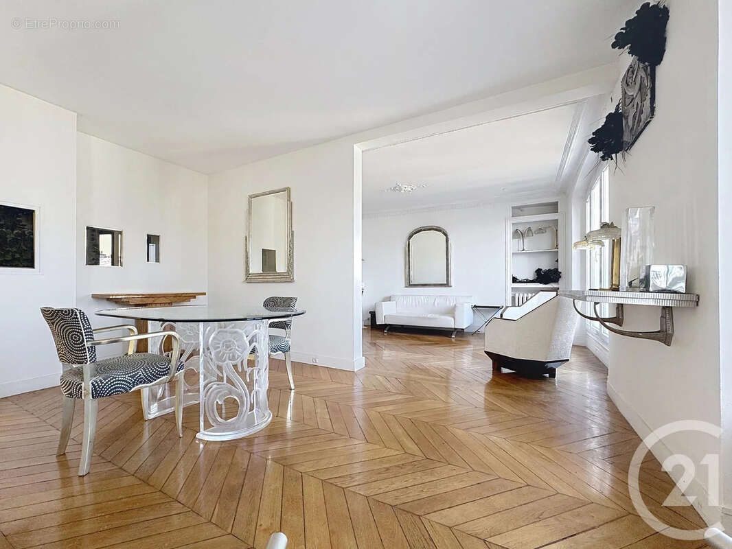 Appartement à PARIS-12E