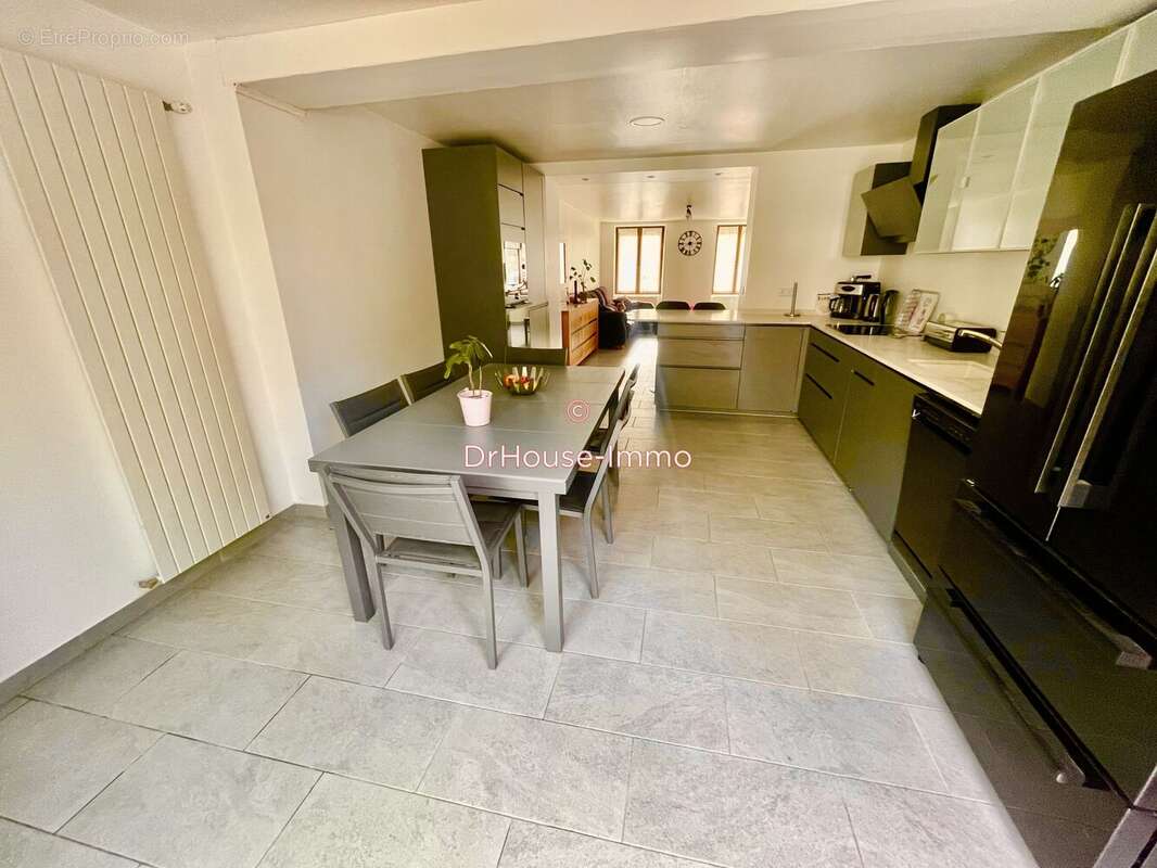 Maison à MITRY-MORY